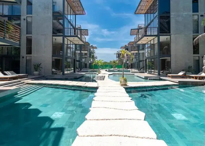 Aparthotel Modern 1br In With Exclusive Deals *